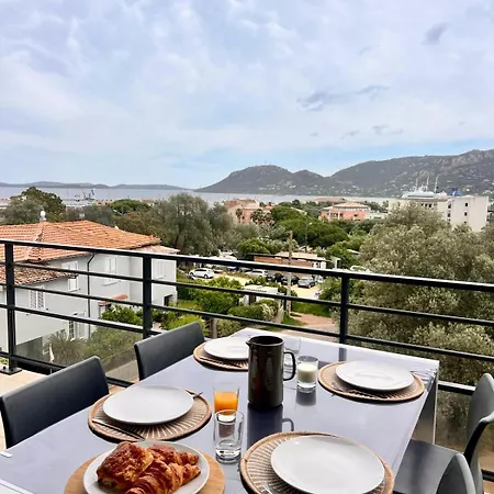 Casa Vista Splendide Vue Sur Le Golfe Διαμέρισμα *